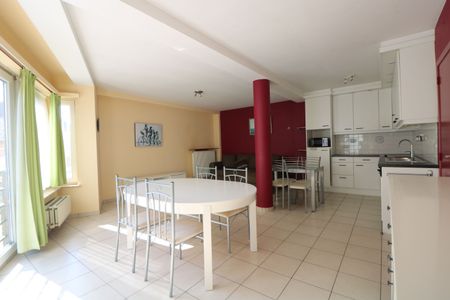 Lichtrijk 1-slaapkamerappartement vlakbij Grote Markt en op wandelafstand van Zeedijk en Jachthaven - Foto 4