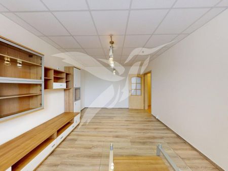 Pronájem bytu 2+1 61 m2 - Fotografie 4