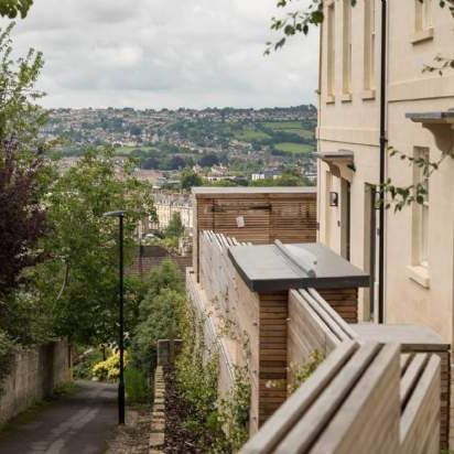 1 bedroom property to rent in Bath - Photo 1