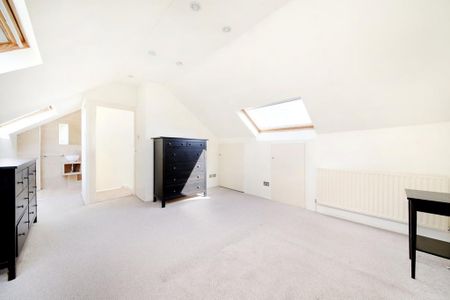 3 bedroom terraced house to rent - Photo 4