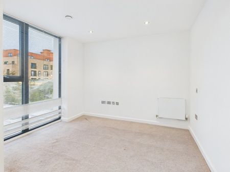 49 Station Road, Gerrards Cross,SL9 - Photo 4