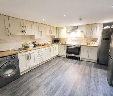 1 bedroom in a house share to rent - Photo 6