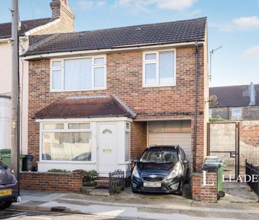 3 bedroom semi-detached to rent Nelson Avenue, Portsmouth PO2 - Photo 4