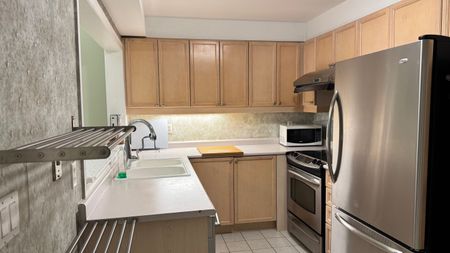 For Lease - 2250 Rockingham Drive Unit# 38, Oakville, Ontario - Photo 3