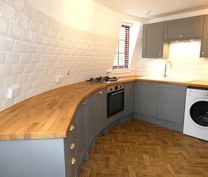 Upper Roundel Park Road, Faversham, ME13 8ES, Kent - Photo 2