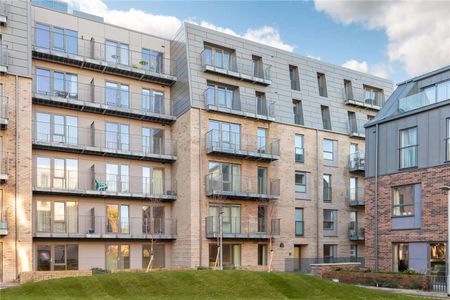 A superb modern ground floor one bedroom flat with a private terrace in a new development in Cannonmills. - Photo 4