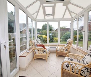 2 bedroom bungalow to rent - Photo 1