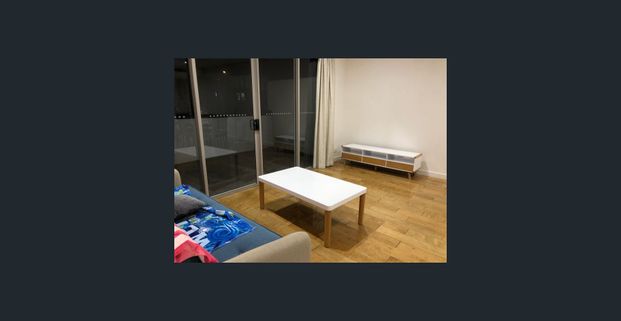 Townhouse Close to La Trobe Uni - Photo 1