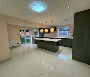 Brandon Avenue, Heald Green, SK8 - Photo 5