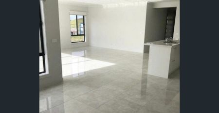 Spacious & Modern Family Living in a Sought After Estate! - Photo 2
