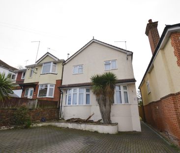 Crest Road, Parkstone, Poole, Dorset, BH12 3DR - Photo 3