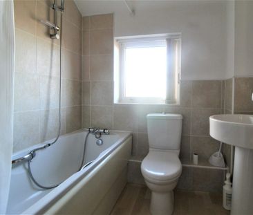 House share to rent on - Photo 4