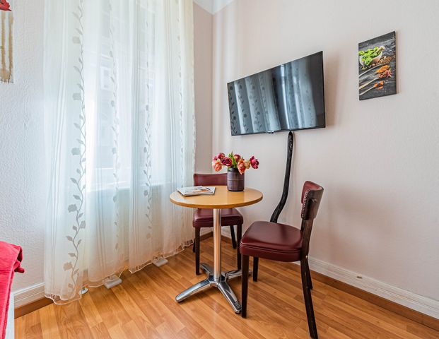 City-Residence: Neu und modern eingerichtete 1-Zimmer-Wohnung in zentraler City-Lage - Photo 1