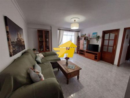 Alquiler de piso en Avenida de La Luz - Photo 4