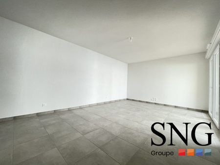 T3 AVEC LOGGIA ET PARKING - Photo 4