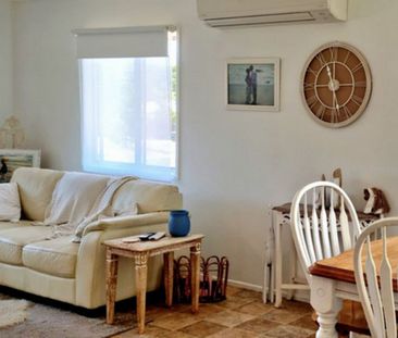 🏡 Coastal High-Set Home with Space & Comfort - Photo 1