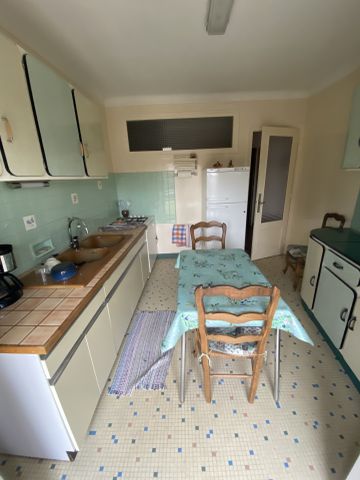 Location Maison 5 pièces 114m² LE CREUSOT 71200 - Photo 4