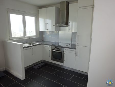 Location Appartement 2 pièces 41m² COURBEVOIE 92400 - Photo 4