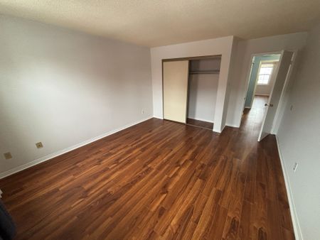 For Lease - 90 Stornwood Court Unit# 90, Brampton, Ontario - Photo 2