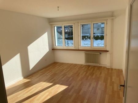Appartement de 3 pièces au 2ème étage avec balcon - Photo 2
