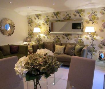 Dorking Road, Chilworth, Surrey, GU4 - Photo 1