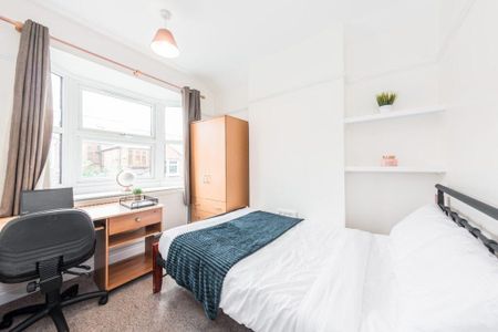 5 bedroom terraced house to rent - Photo 5