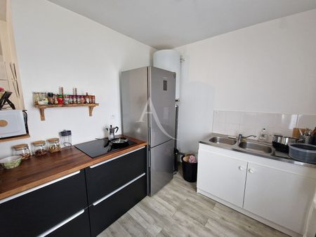Location Appartement 1 pièce 39m² - Photo 4