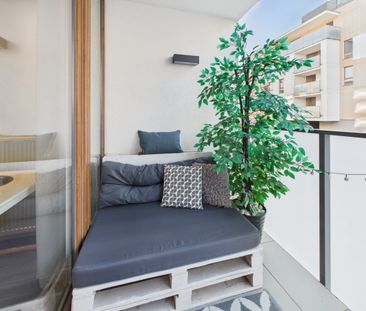 2 pokoje, balkon i garaż – komfort i styl w jednym - Фото 4