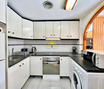 1 BEDROOM PENTHOUSE IN THE CENTER OF TORREVIEJA - Photo 6