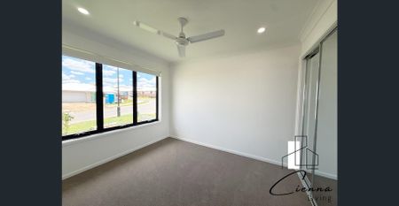 Additional Living Room! - Photo 4