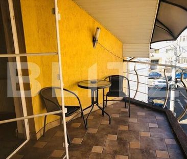 Apartament modern, 3 camere, 120 mp, curte proprie, loc de parcare privat - Fotografie 3