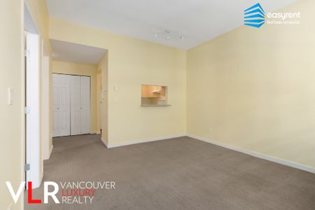 Condo in Downtown Vancouver, BC - Photo 2