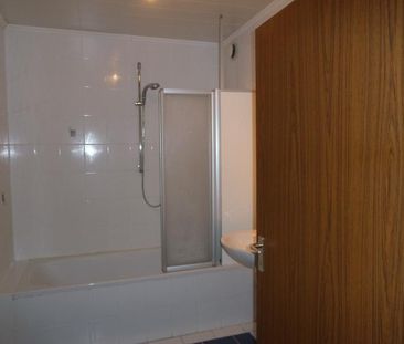 Helle, geräumige 2-Zimmer Wohnung in Passau Grubweg mit EBK, Balkon... - Photo 5