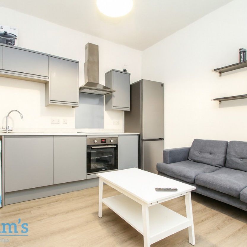 3 bed Apartment for Rent - Photo 1