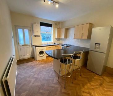 2 bedroom terraced house to rent - Photo 4