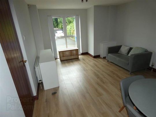 11 Barnetts Chase, - Photo 1