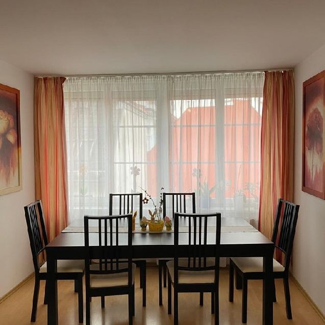 15380 Außergewöhnliche Innenstadtlage, neu renoviert, 5 Minuten zum Bahnhof, Altbau, Lift! - Photo 1