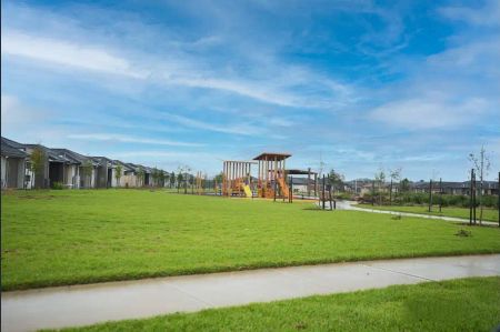 “Beautifully Presented Home Offering Comfort & Convenience” - Photo 3