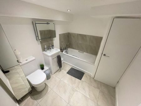 2 bedroom flat to rent - Photo 5