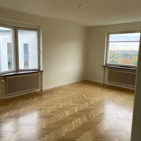 Enspännargatan 12 - Foto 1