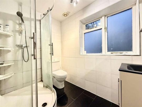 Hornbeams, Harlow, CM20 - Photo 1