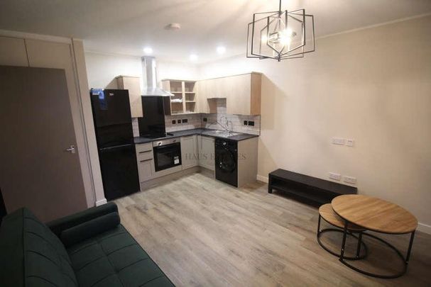 St. Columbas Close, Coventry, West Midlands, CV1 - Photo 1