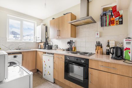 2 bedroom flat to rent - Photo 3