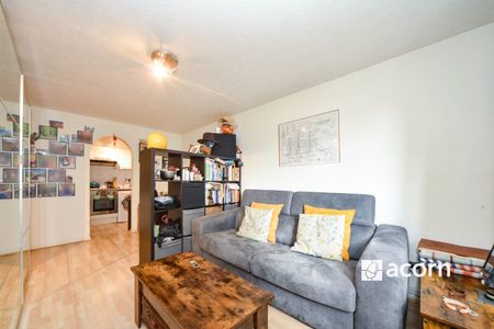 Burnt Ash Hill, London, SE12 - Photo 3