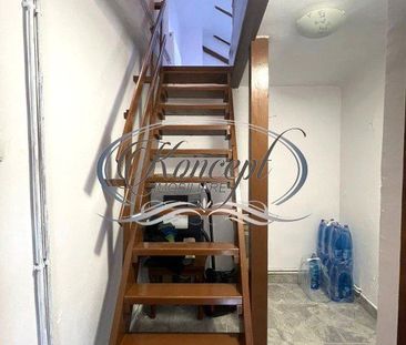 Zona UMF, casa de inchiriat cu curte - Fotografie 4