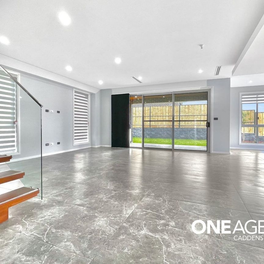 LUXURY LIVING AT ITS FINEST!!! - Photo 1