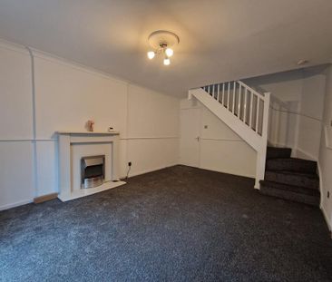 2 bedroom end of terrace house to rent - Photo 4