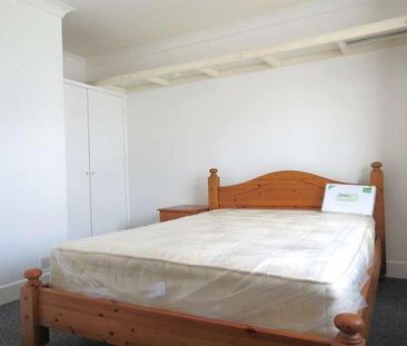 Bedroom Detached House In Winton, BH9 - Photo 6