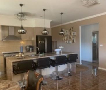 A brilliant home located in a quiet location - Photo 3