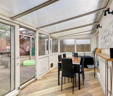 3 bedroom semi-detached bungalow to rent - Photo 3